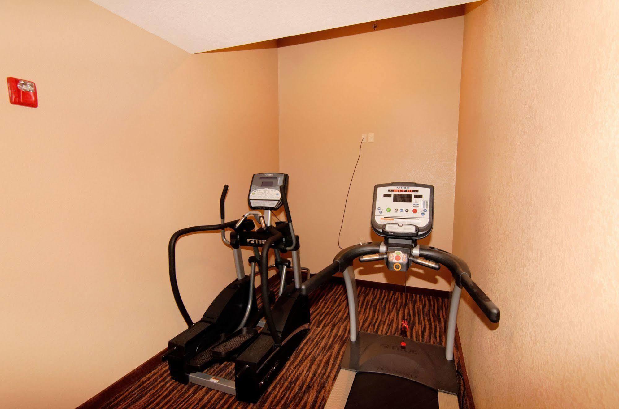 Cobblestone Inn & Suites - Denison | Oak Ridge Dış mekan fotoğraf